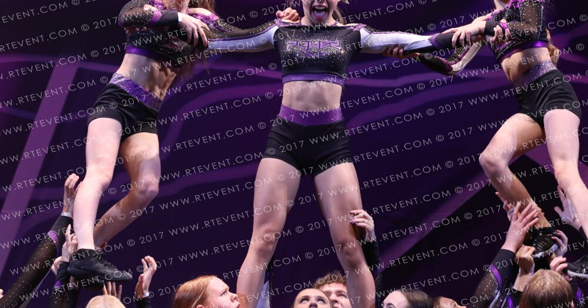 Power Cheer Wild · FC Internationals