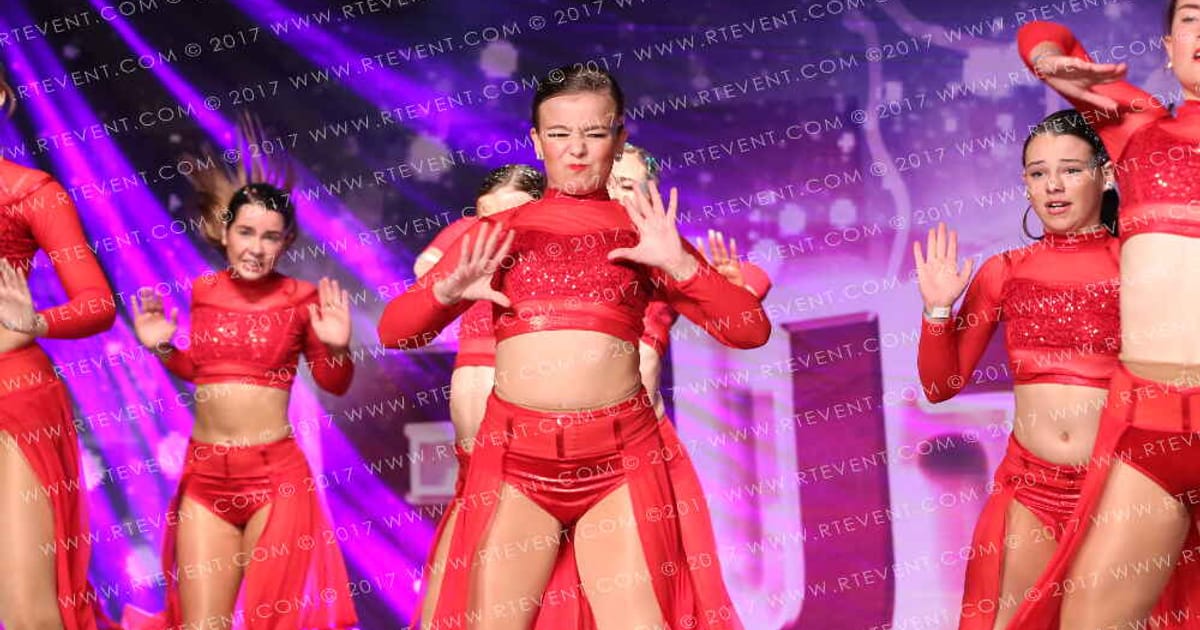 Team Love Cheer Queens · FC Internationals