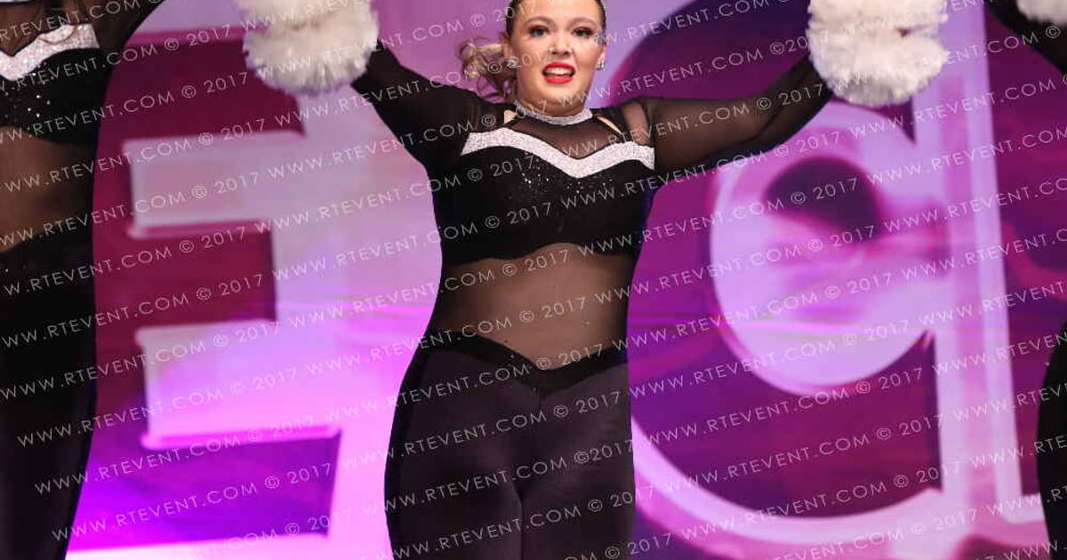 Team Love Cheer Queens · FC Internationals