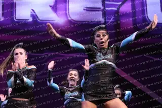 Cheer Worlds Round Team 7