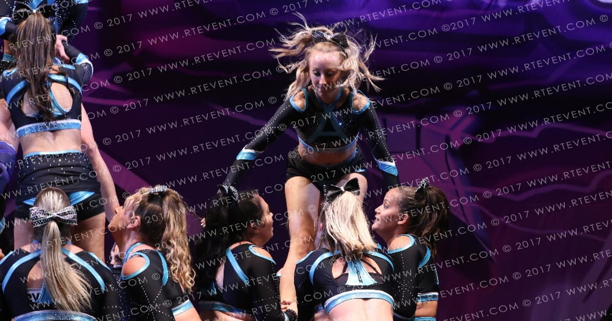 Cheer Worlds Round Team 12 · FC Internationals