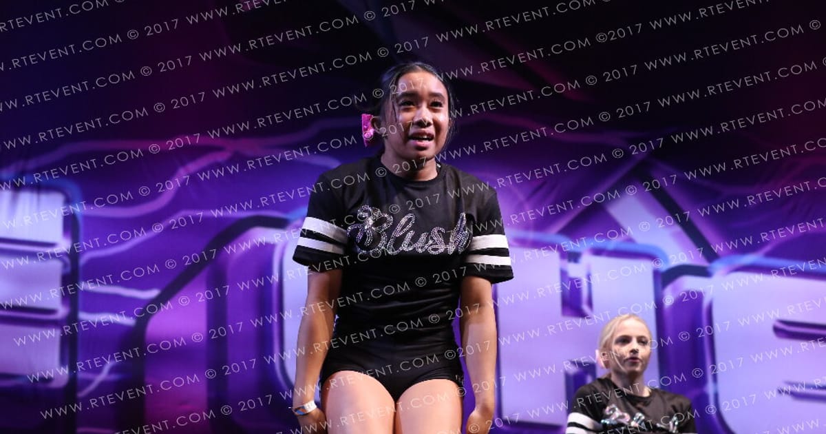 Cheer Worlds Round Team 13 · FC Internationals