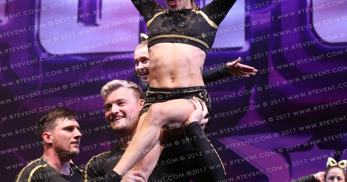 Cheer Worlds Round Team 14 · FC Internationals