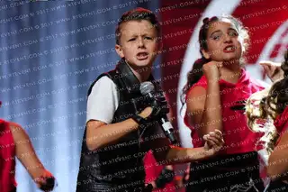 1381 - Free To Be Me United States - Showcase
