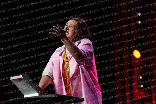 1214 - Liane Till South Africa - Showcase