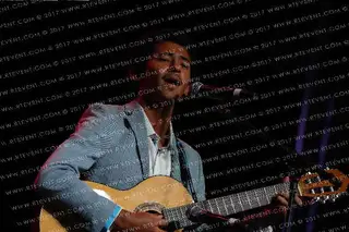 1353 - Moises Lopez United States - Showcase