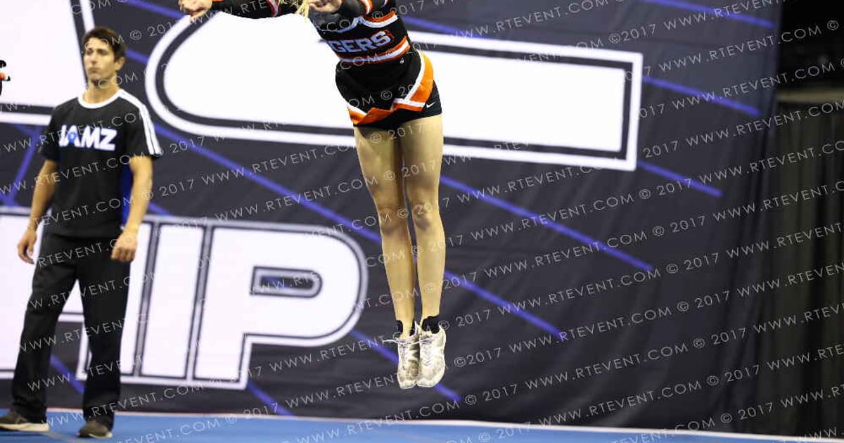 ROSEVILLE HIGH SCHOOL TIGERS · Reload