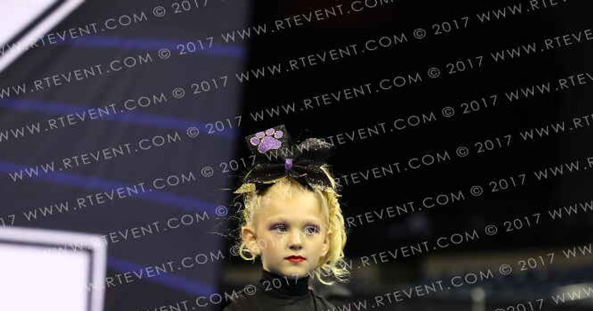 ESCALON YOUTH COUGARS JUNIOR NOVICE · Reload