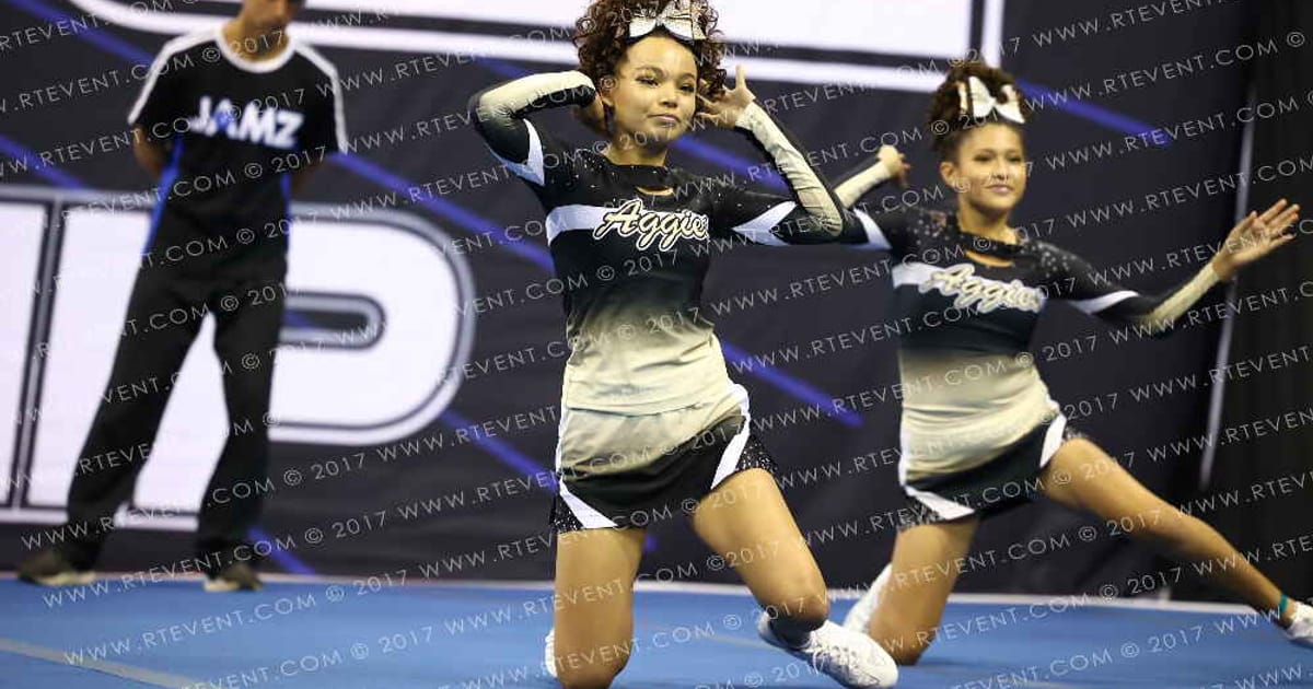HAYWARD AGGIES COMP TEAM · Reload