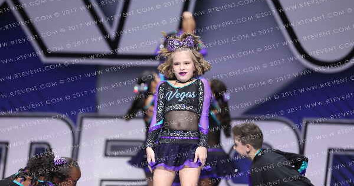 VEGAS CHEER COMPANY IVY · DII State Bakersfield Battle