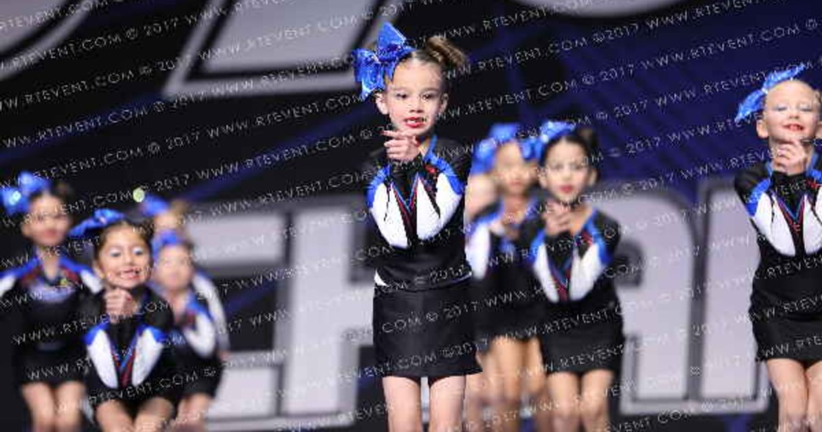 AMERICAN CHEER TINY STARS · DII State Bakersfield Battle