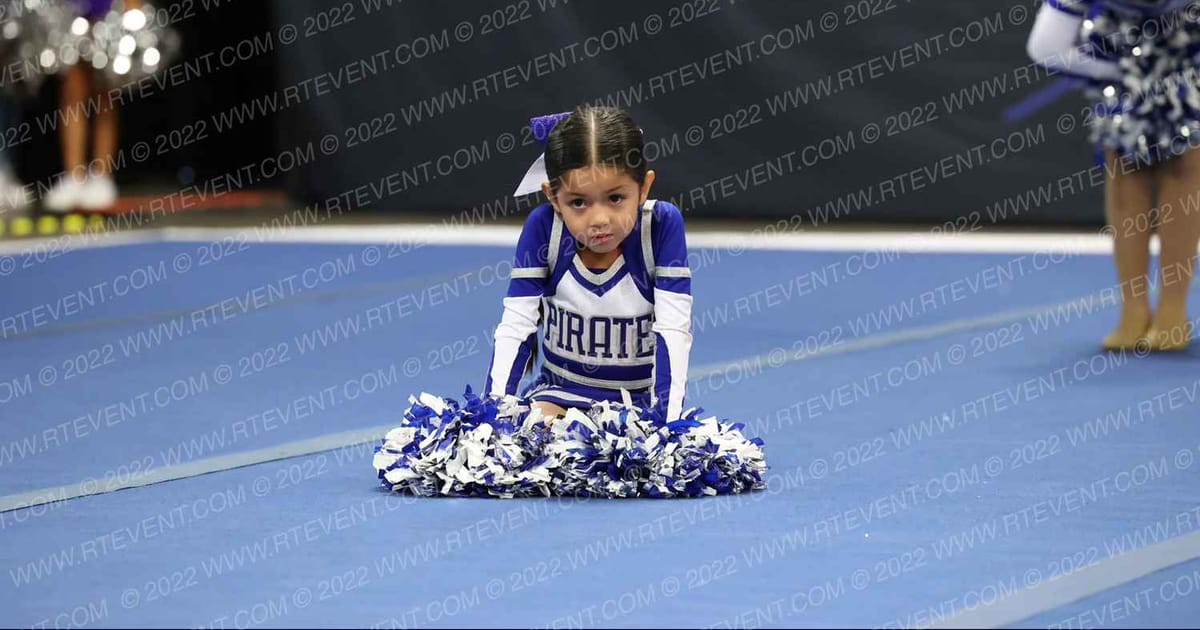 AVENAL MIGHTY MITES · Royal Valley