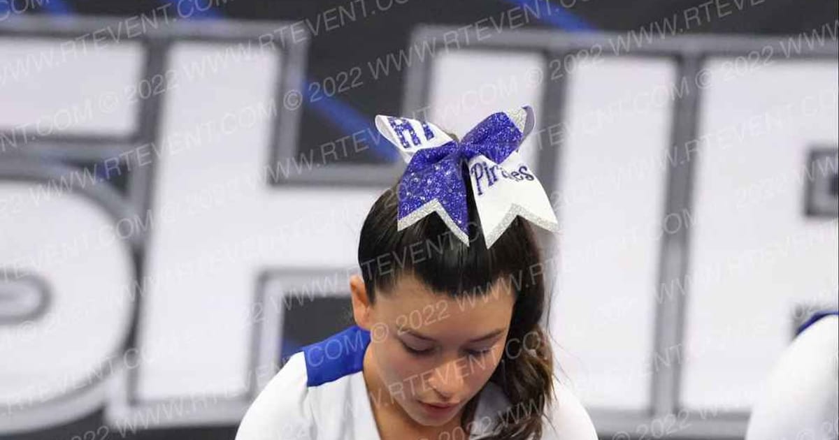 AVENAL SENIORS · Royal Valley