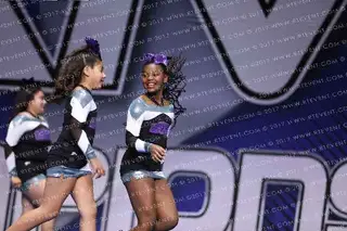 BAKERSFIELD DIAMONDS CHEER