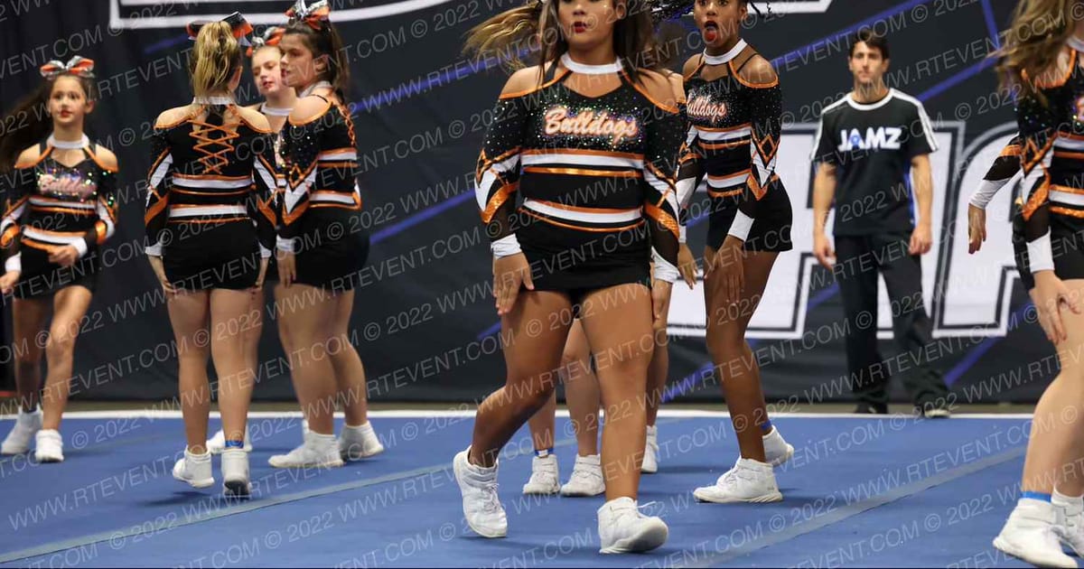 VACAVILLE JR BULLDOGS JR MIDGETS · Royal Valley