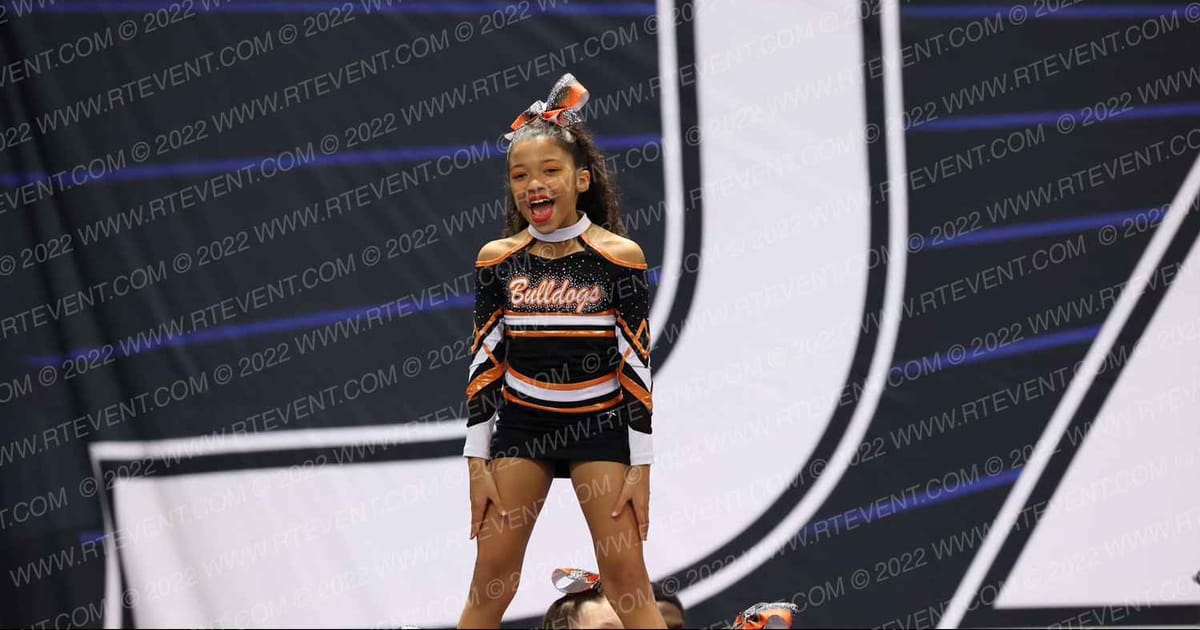 VACAVILLE JR BULLDOGS JR MIDGETS · Royal Valley