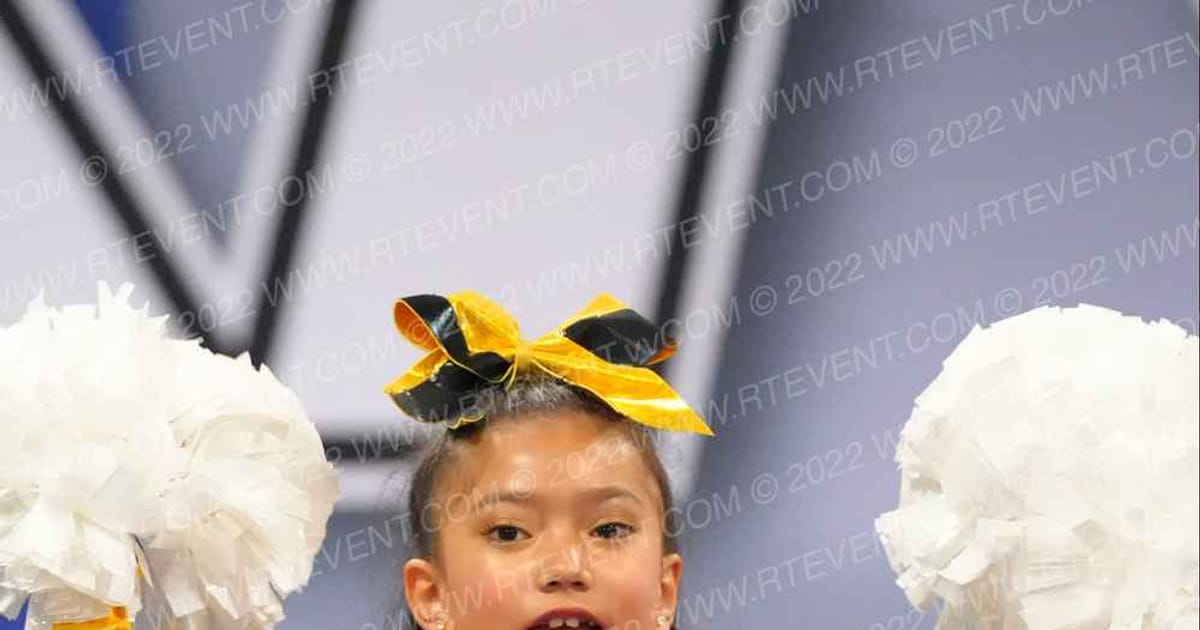 COBRA CHEER MIGHTY MITES · Royal Valley