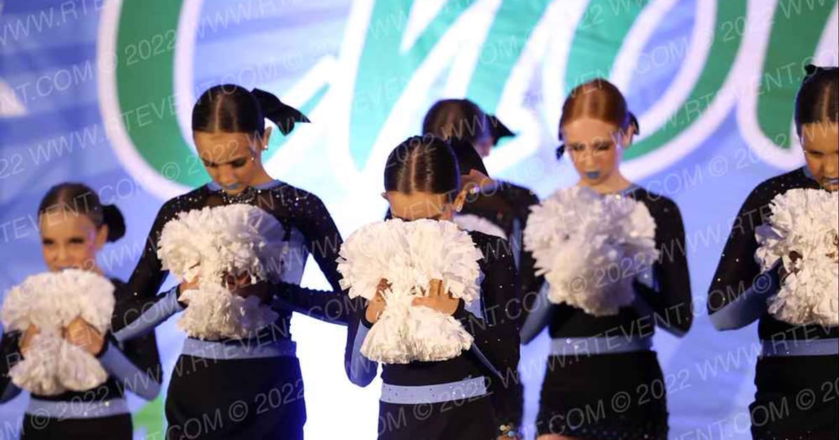 Iowa Elite Dance Team Iowa Elite Blue Junior Pom · Dance Grand Nationals and Cheer Showdown