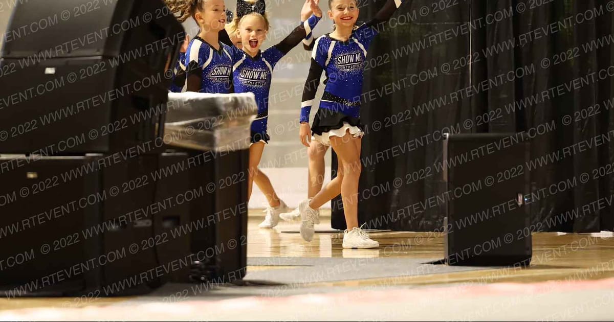 Show Me Athletics Glamour · KC Classic