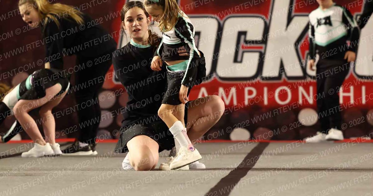 Xtreme Cheer Allstars Showstoppers · KC Classic