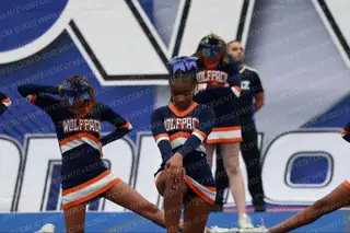 COSUMNES OAKS JR WOLFPACK MIDGETS DIVAS