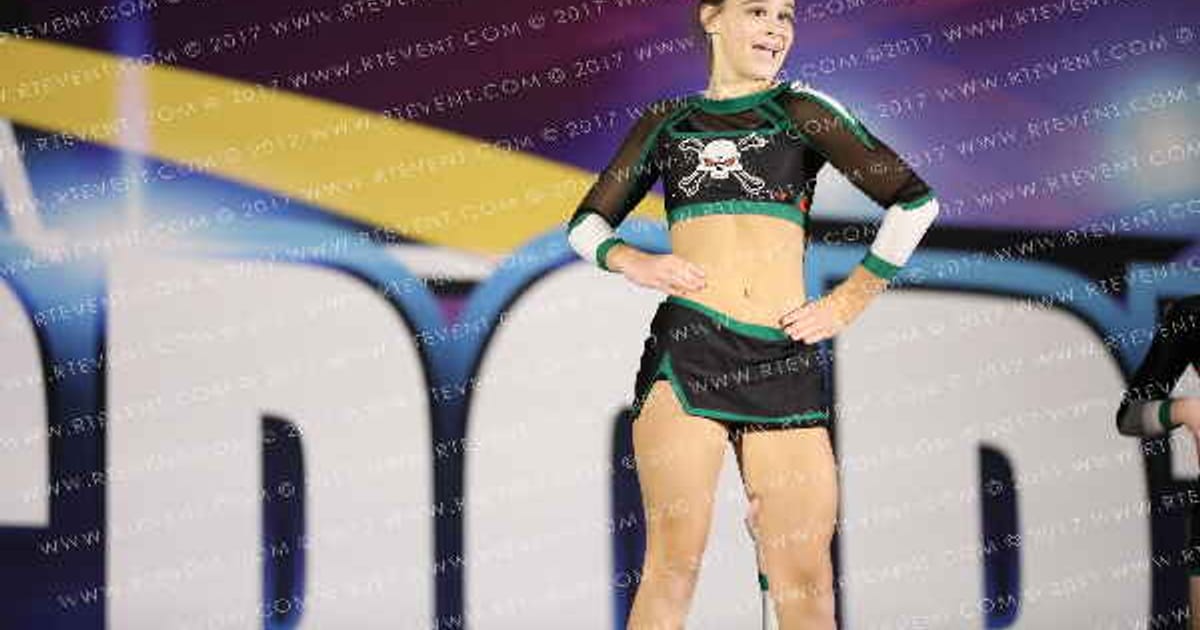 Iowa Elite Cheer - Des Moines Undertakers · Omaha