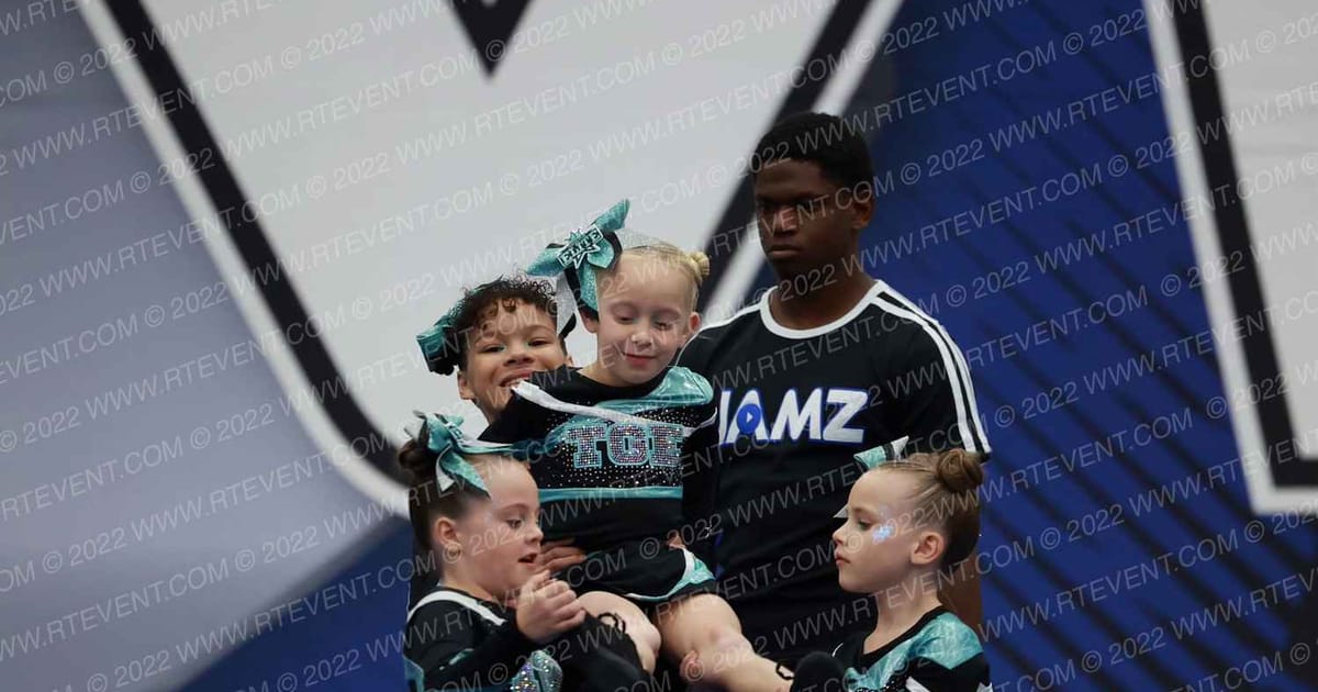 TRICKS GYM ELITE SPARKLE · Capitol City