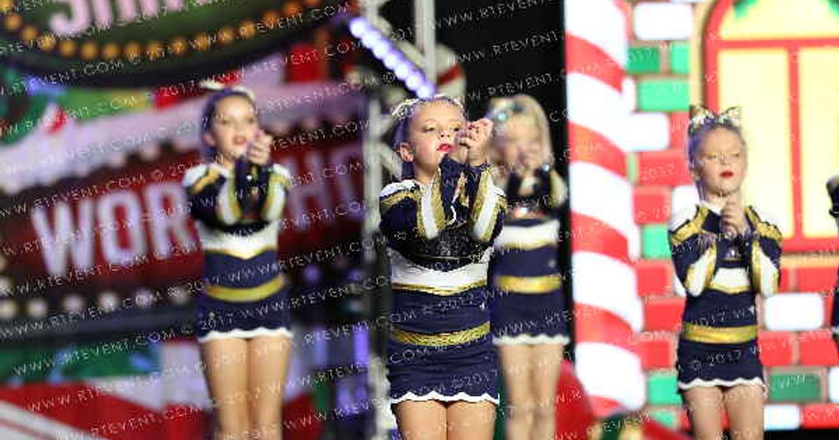 Thunder Elite Sassy Strikers · Spirit Celebration Dallas Grand Nationals DIDII