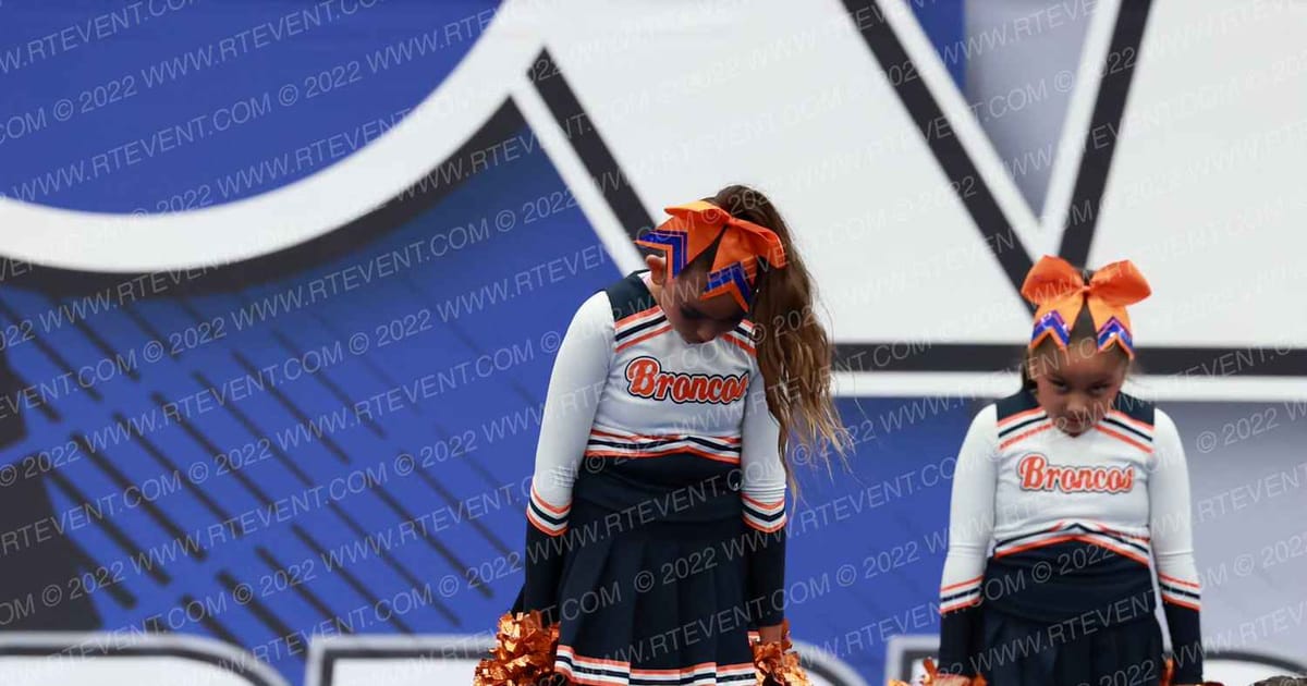 MODESTO BRONCOS PEEWEES CHEER · Capitol City