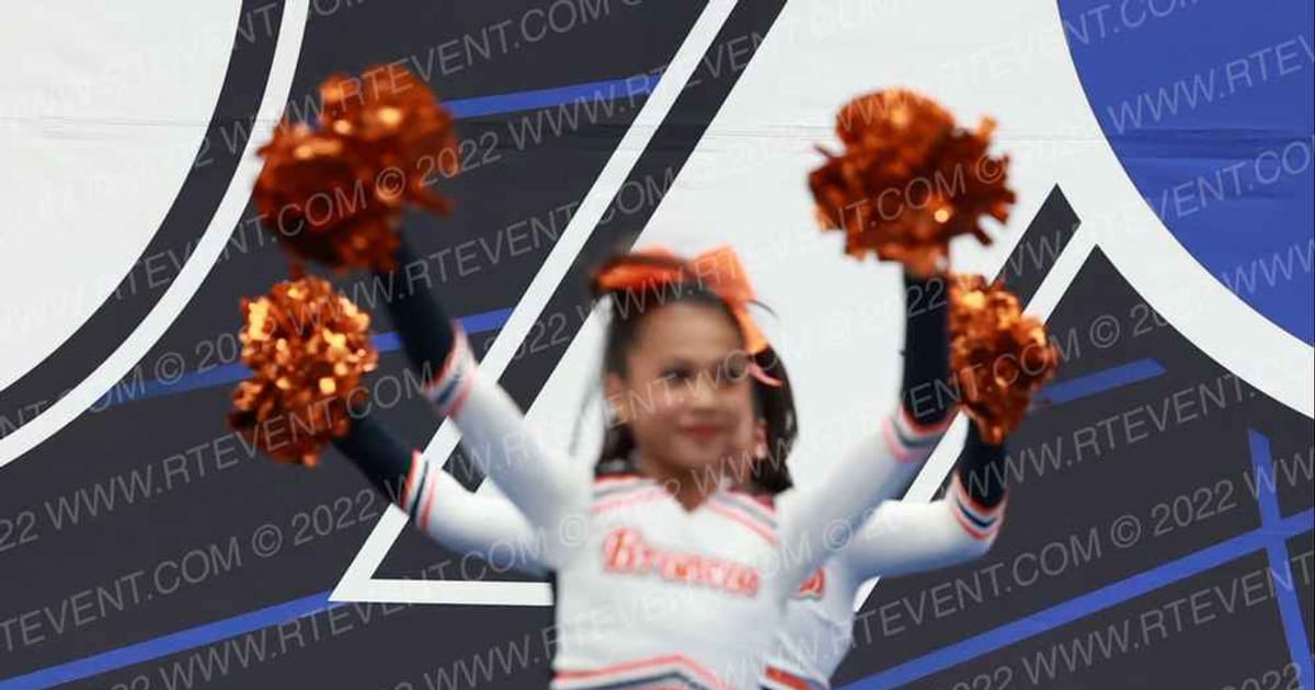 MODESTO BRONCOS JUNIOR VARSITY CHEER · Capitol City