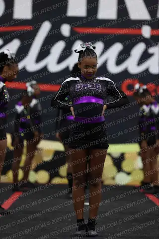 On Pointe' Cheer Throne