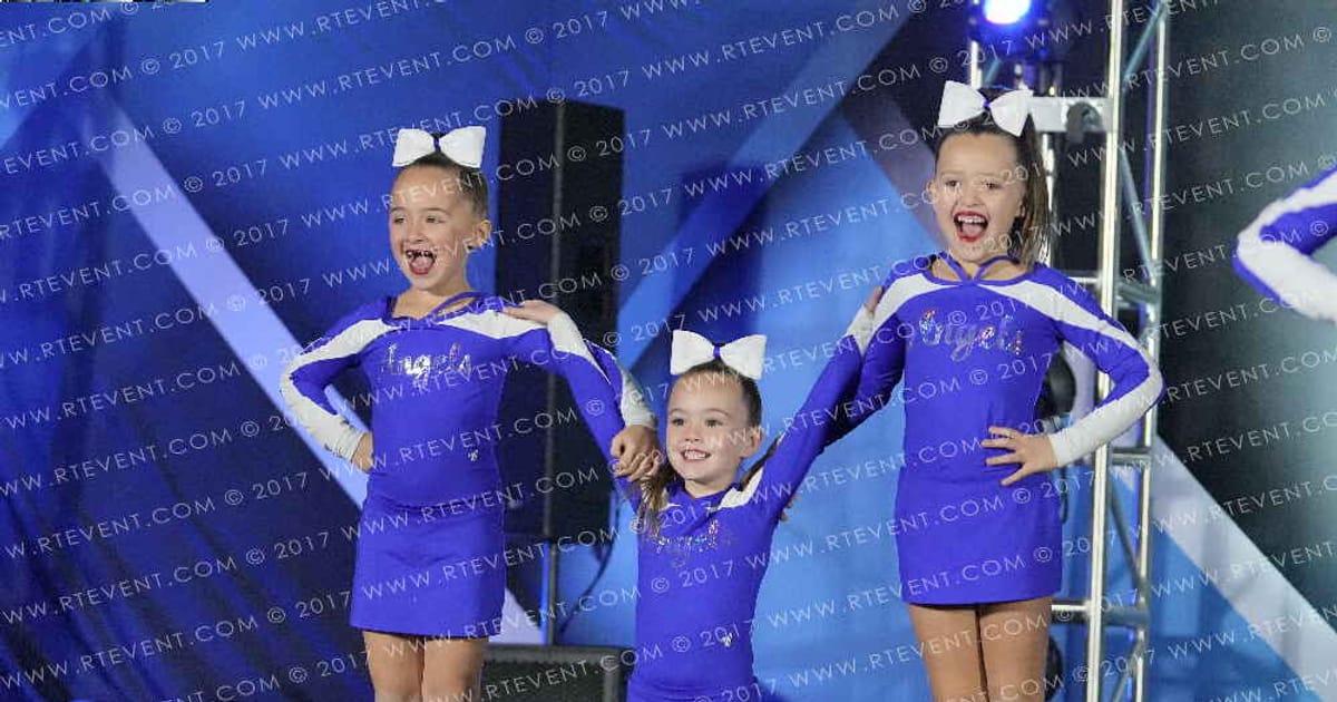 Cheer St Louis Seraphs · St Louis Nationals