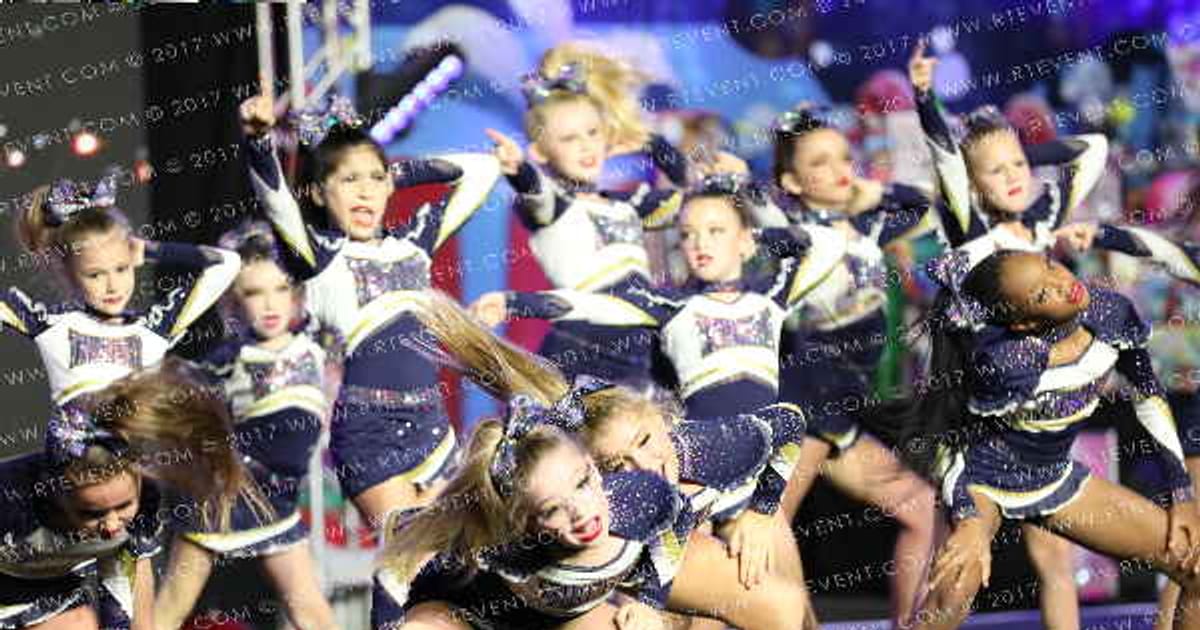 Thunder Elite Voltage · Spirit Celebration Dallas Grand Nationals DIDII
