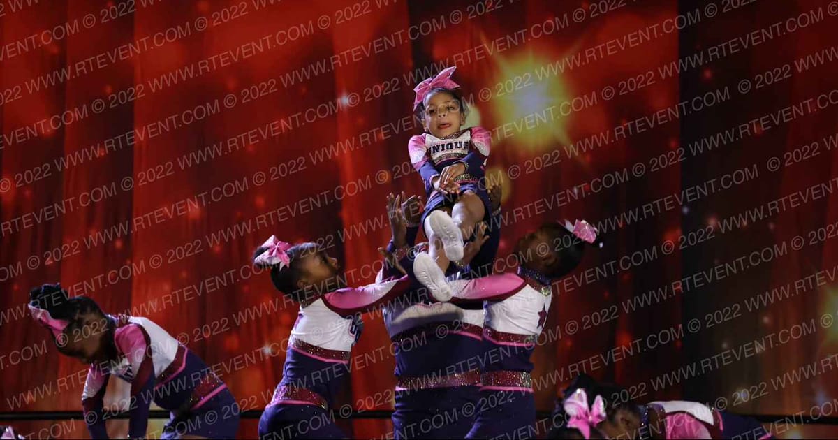 Unique Stars Glam · Atlanta Showdown
