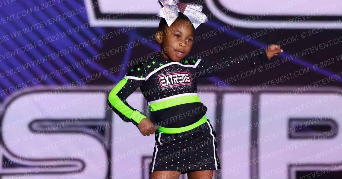LA CHEER EXTREME PINK PINK DIAMONDS · Bid Challenge