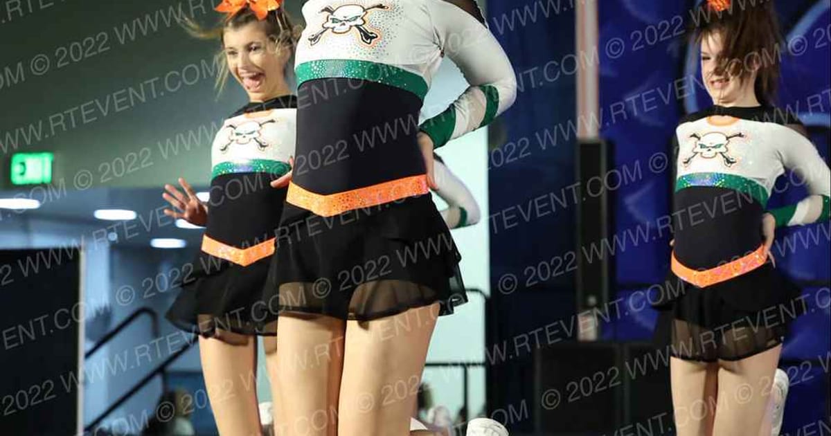 Iowa Elite Cheer - Des Moines Heathens · ASC Return to Atlantis Minneapolis Showdown
