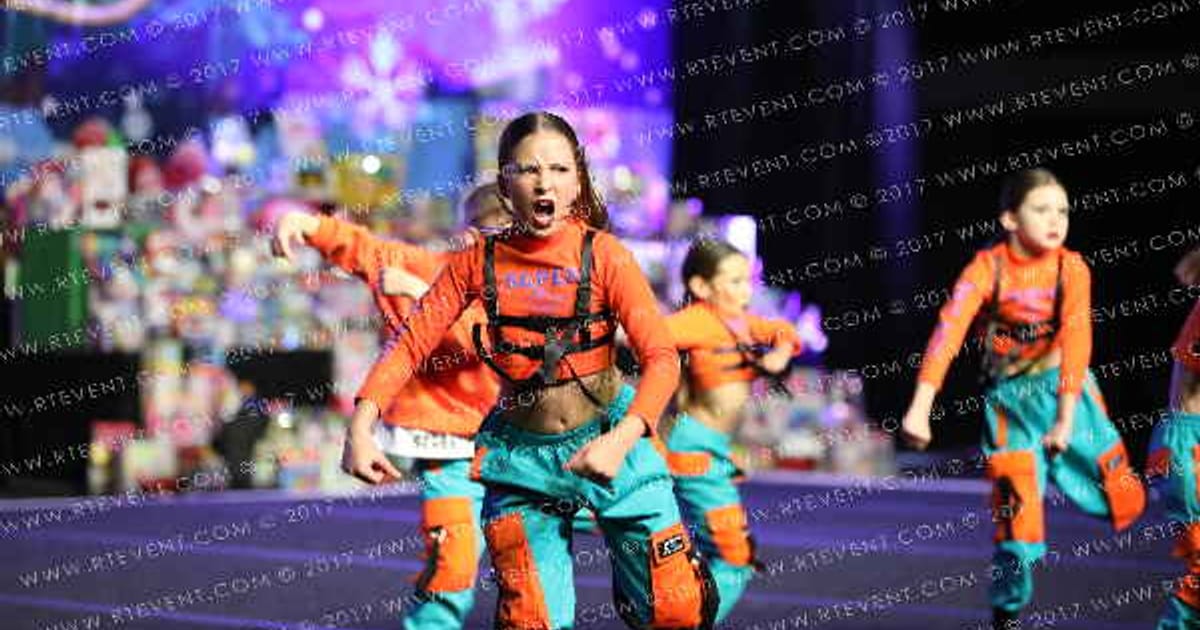 Raevin Dance Factory DFE Mini Coed Hip Hop · Spirit Celebration Dallas Grand Nationals DIDII