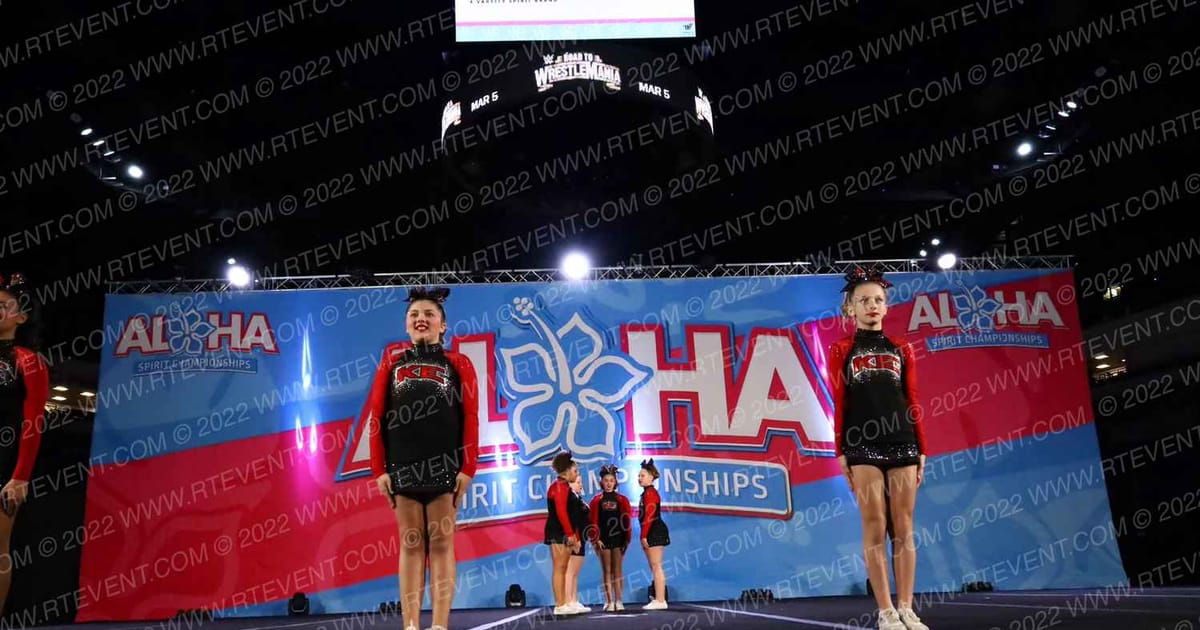 Kingsway Elite Cheerleading Stardust · Aloha Trenton Showdown