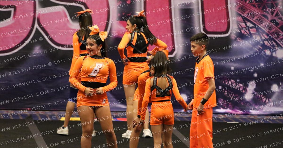 BARRACUDA TEAM AMBATO Senior Level 2 · FC Brings It On