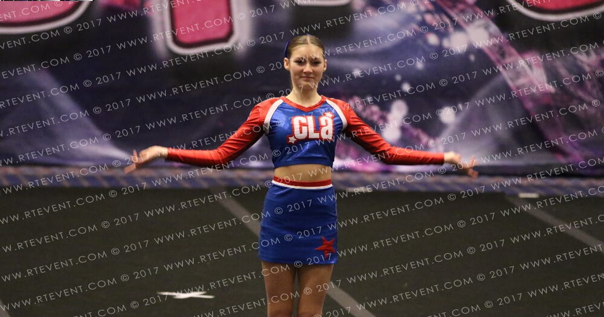 Cheerleader Academy Cidney Haerinck · FC Brings It On
