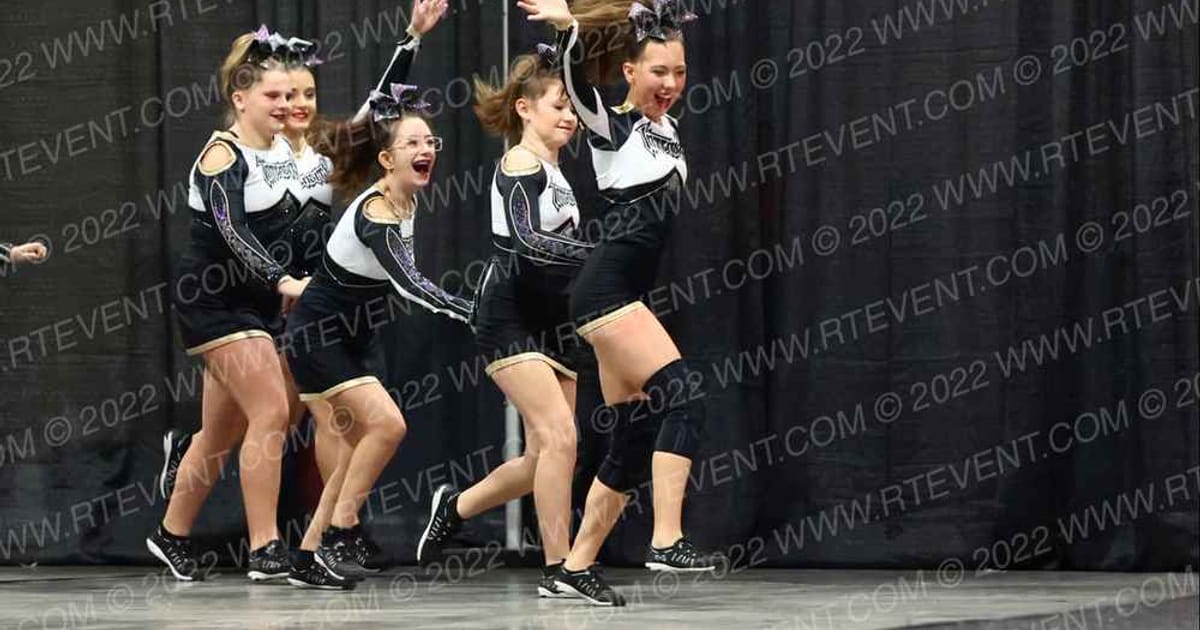 Cheer Intensity Gators · Americas Best Springfield Challenge