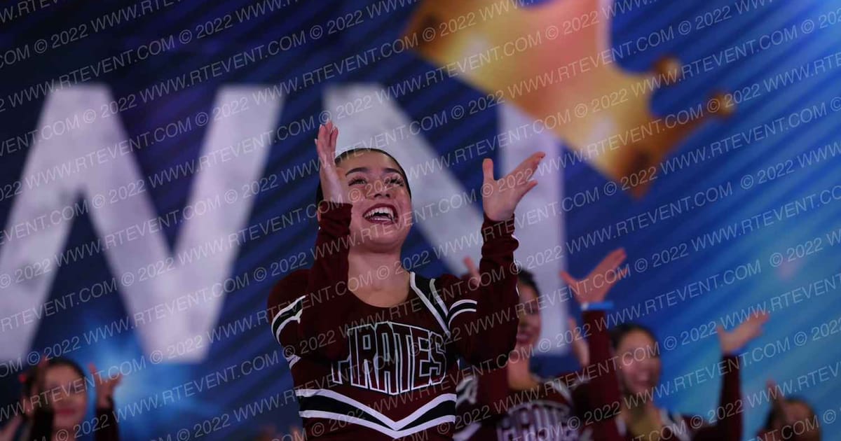 Paramount High School Cheer · Cali Crown