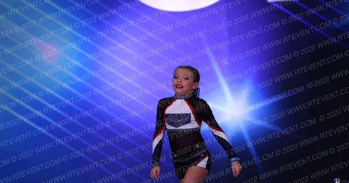 American Cheer YOUTH BLACK · Cali Crown
