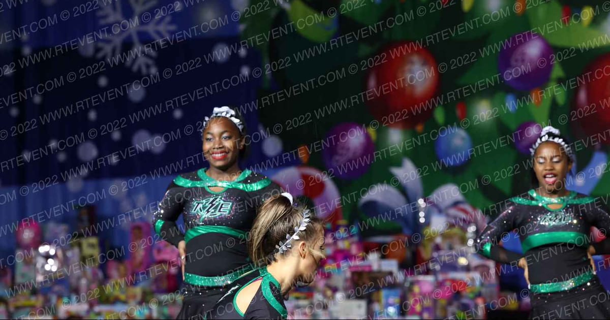 Thunder Extreme Zeus · Spirit Celebration Christmas Grand Nationals DIDII Use This One