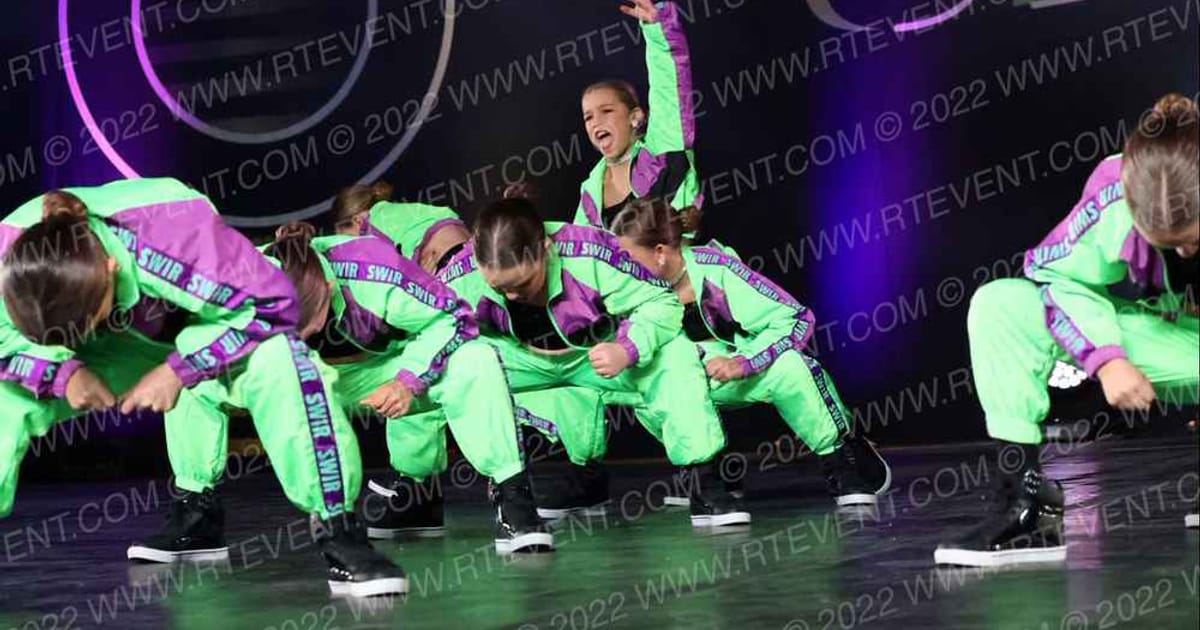 Star Performance Centre Mini Small Hip Hop · THE GOOVE WSF