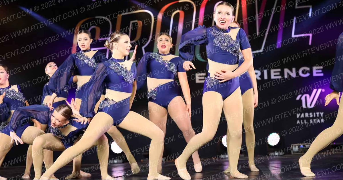 Star Performance Centre CREW(MAD WORLD) · THE GOOVE WSF