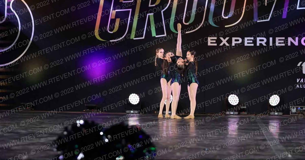 Music City All Stars Senior Large Hip Hop · THE GOOVE WSF