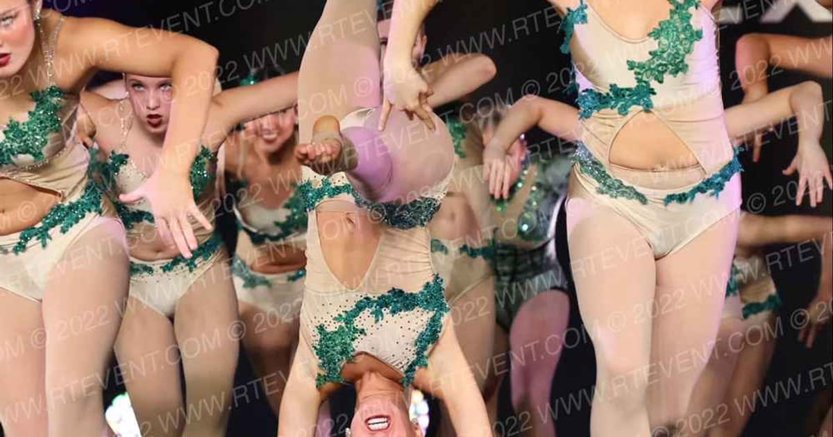 Brio Studios Senior All Stars · THE GOOVE WSF