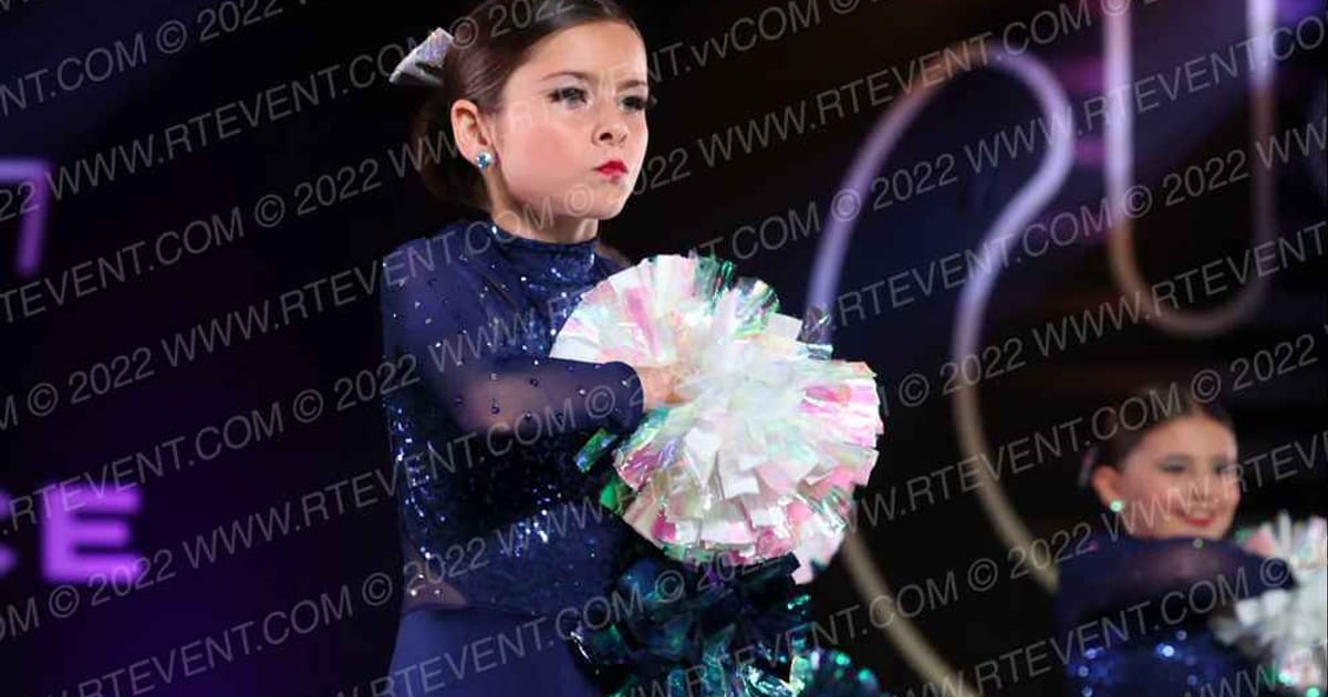 Rainbow Dance Academy MINI POM · THE GOOVE WSF