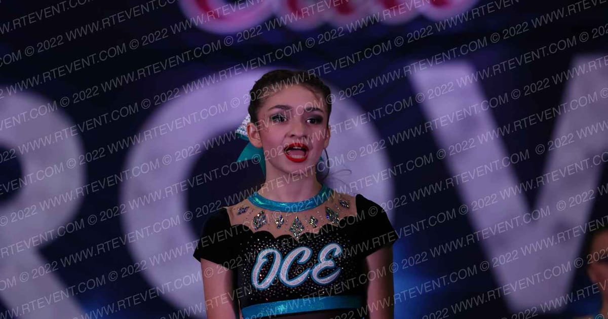 OC Elite Cheer OC ELITE LIGHTNING · Cali Crown